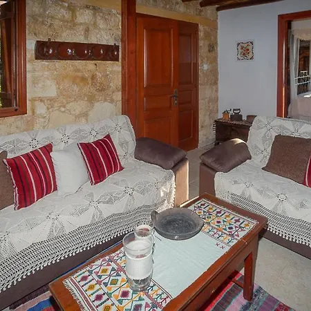 Iocasti By Agroholidays Chalet Lasa
